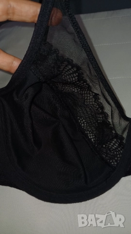 Triumph черен сутиен 75F, снимка 9 - Бельо - 51617567