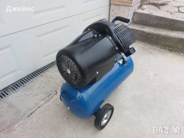 Немски двуглав компресор 50 литров , снимка 3 - Други инструменти - 53003852