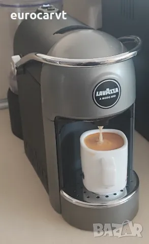 Кафемашина с капсули LAVAZZA A Modo Mio, снимка 1 - Кафемашини - 49259372