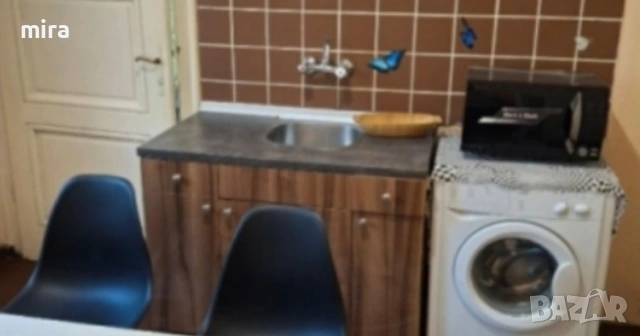 Обзаведен 2 стаен Център. ДВЕ ОТДЕЛНИ СТАИ С БАЛКОН 