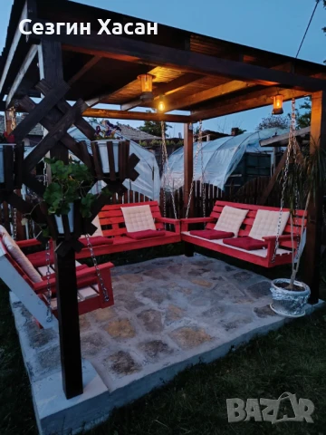  Градинска беседка с люлеещи се пейки – по поръчка   , снимка 1
