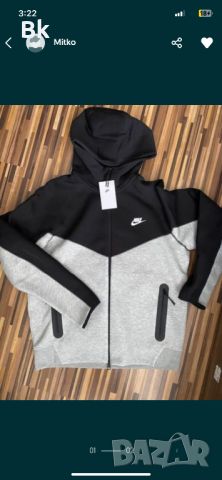 Nike Tech Fleece голнище размер L/Л, снимка 1 - Суичъри - 46321256