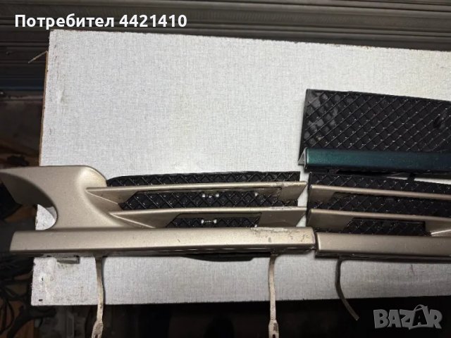 Решетка за предна броня Mercedes C-class w202 Face на части, снимка 3 - Части - 50028030
