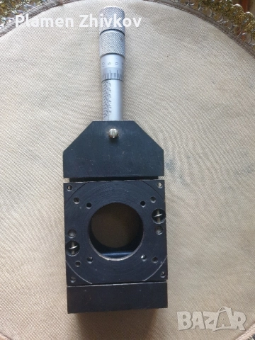 Прецизен уред за измерване на неравносни / грапавини /