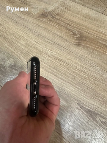 Продавам IPhone 8 , снимка 3 - Apple iPhone - 53390576