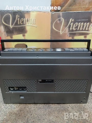 Продавам радио касетофон Schaub lorenz rc 500, снимка 7 - Радиокасетофони, транзистори - 50720297