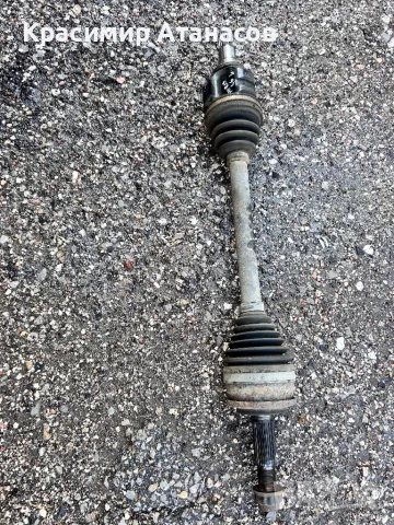 Полуоска предна лява за Тойота Аурис. 1.6 VVti. 132кс. 2011г