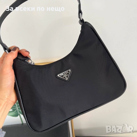 Prada Дамска Черна Чанта С Торбичка На Марката Код 66Btq12, снимка 4 - Чанти - 53753939