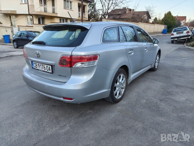 Toyota Avensis 2.2D 150ps EURO5B oбслужен, снимка 3 - Автомобили и джипове - 53938041