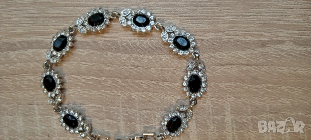 Стилни обеци . Гривна , снимка 5 - Обеци - 53007658