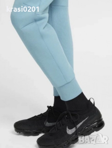 Оригинално долнище на  Nike Tech! 128-137см., снимка 11 - Детски анцузи и суичери - 48064643