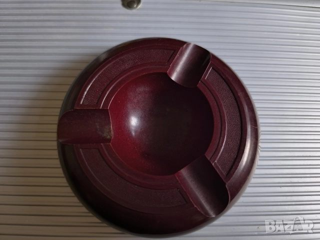 стар пепелник бакелит като нов, снимка 2 - Антикварни и старинни предмети - 52981453