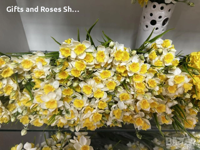 Букетче от силиконови нарциси