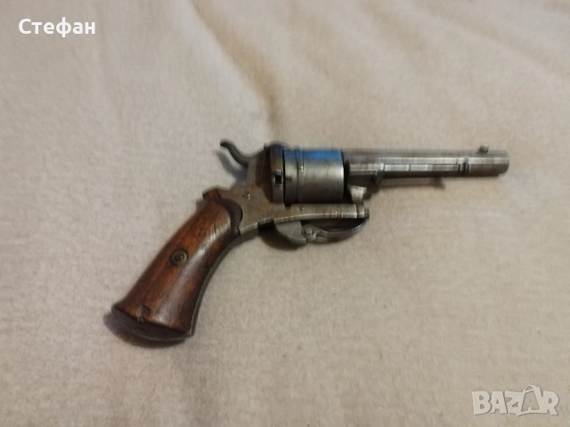 Стар оригинален револвер., снимка 2 - Антикварни и старинни предмети - 52981770