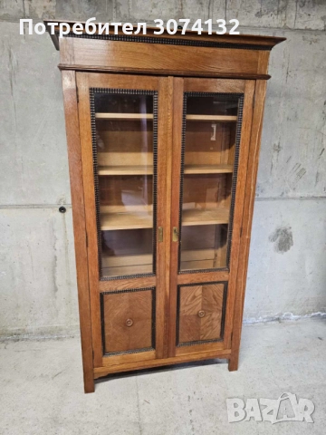 Уникална витрина,библиотека в стил Сецесион