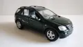 Mercedes Benz ML Class Kinsmart - Мащаб 1:36, снимка 5