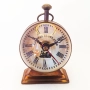 Часовник настолен бронзов с ретро дизайн Настолен бронзов часовник с ретро дизайн., снимка 1