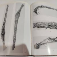 Огнестрелни оръжия от 15-16-ти век, снимка 4 - Енциклопедии, справочници - 45188821
