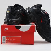 Nike TN AirMax Black and Red / Оригинална Кутия, снимка 3 - Спортни обувки - 45236939