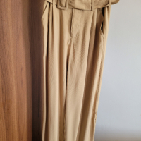 Дамски бежов панталон с висока талия и колан, снимка 1 - Панталони - 44954438