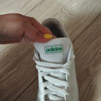 adidas дамски маратонки, снимка 1 - Дамски ежедневни обувки - 45453571