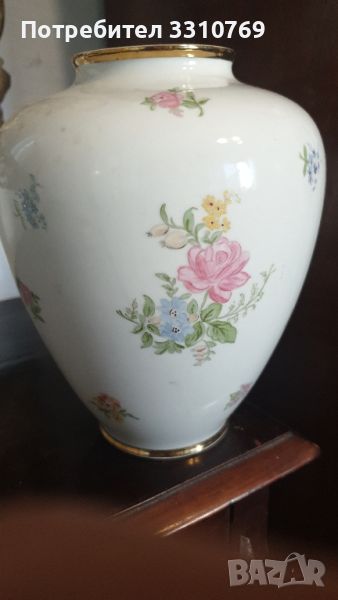 Красива порцеланова ваза с капаче., снимка 1