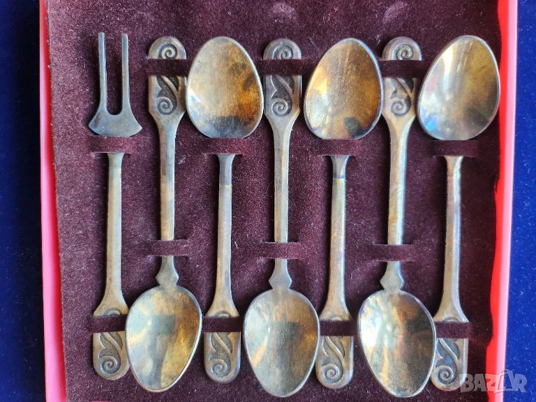 десертен комплект от 6 лъжички + 1 виличка - от мелхиор, позлатени, от СССР, снимка 1