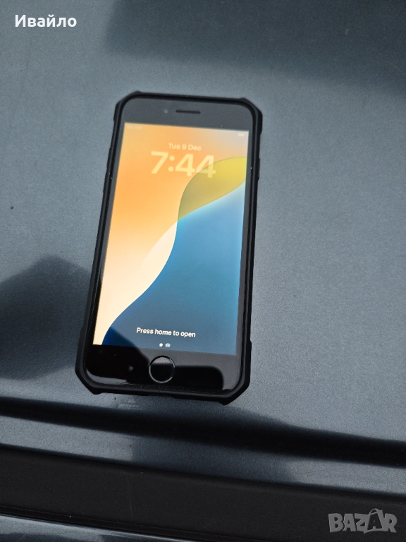 iPhone SE 3 64GB Като нов!, снимка 1