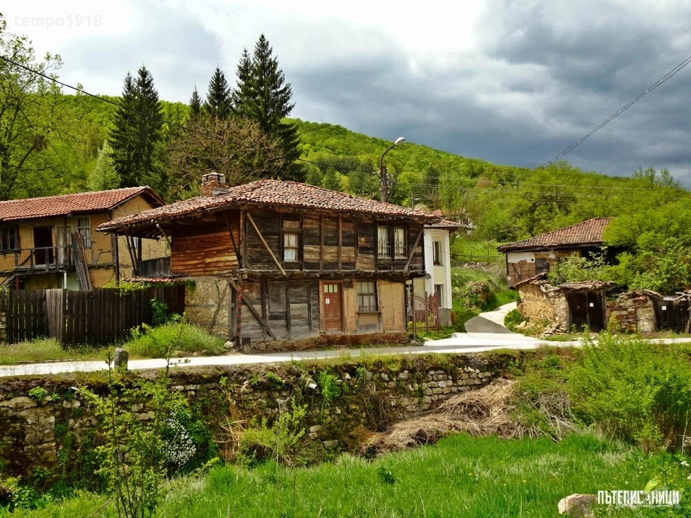 Свежен УПИ 2000м², снимка 1