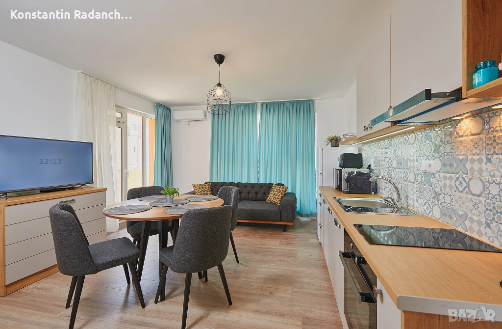 Елегантен многостаен апартамент в топ център на Поморие, снимка 1