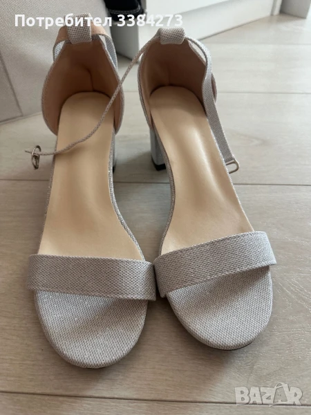 Дамски сребристи обувки, снимка 1