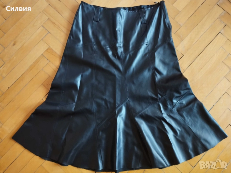 Чисто нова черна дълга лъскава кожена пола, размер "L", снимка 1