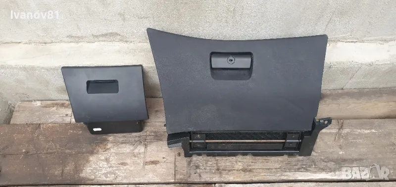 Голяма и малка жабка за бмв е46 bmw e46 glove box , снимка 1