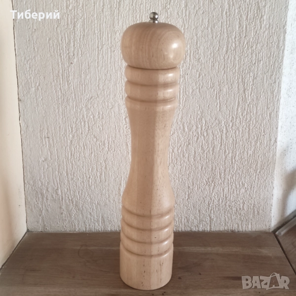 Дървена мелничка за пипер, сол, подправки., снимка 1