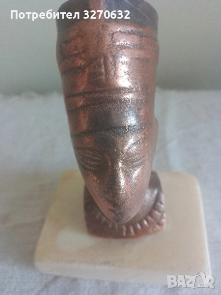 Месингова статуя на Нефертити , снимка 1