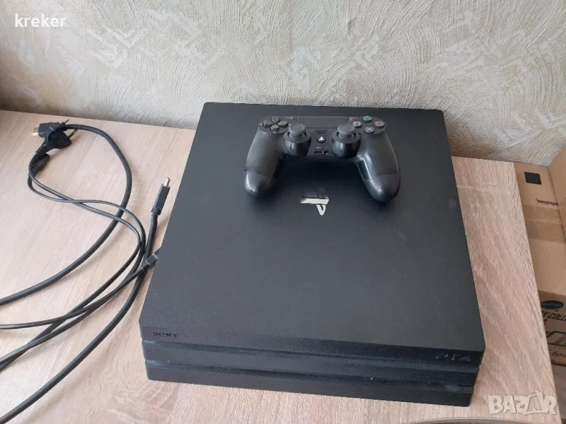 ps4 pro 1tb хакнато +10 хитове игри на дискове, снимка 1