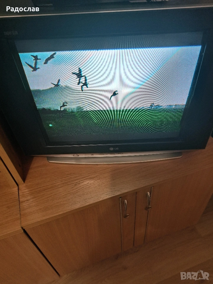 Портативен цветен телевизор LG, снимка 1