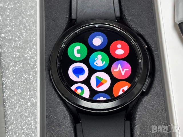 Перфектен! Смарт Часовник Samsung Galaxy Watch 4 Classic 46mm R890 - Black, снимка 3 - Смарт часовници - 52304158