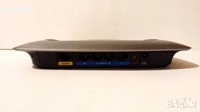 Linksys E2000 Dual-N Band Wireless Router, снимка 3 - Рутери - 47224095