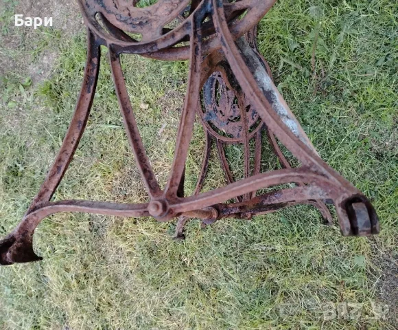 Красиви крака на стара шевна машина NS/BRUDER-KEPICH, снимка 14 - Колекции - 50370250