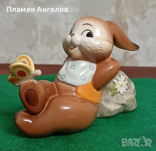 Декоративна порцеланова колекционерска фигурка Goebel. 