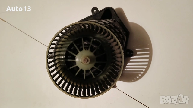 Моторче / Вентилатор Парно за Passat B5, снимка 2 - Части - 44202753
