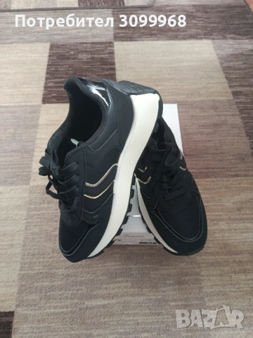 Дамски спортни обувки, снимка 3 - Дамски ежедневни обувки - 54047864