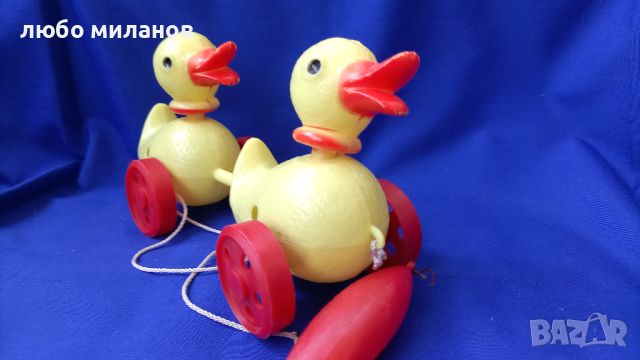 Ретро пластмасови играчки с колелца, патенца, магаренца, снимка 1 - Колекции - 45992817