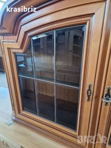 Масивна Витрина за Окачване-внос от Германия!, снимка 4 - Секции и витрини - 51769981