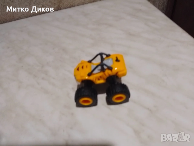 Колекционерска количка Stripes от Пламъчко и машините, снимка 4 - Колекции - 53539420