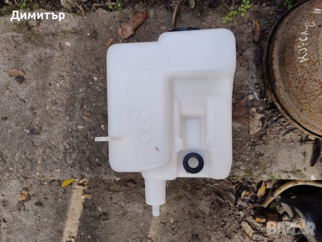 Казанче Чистачки За Тойота Карина 1995г / Toyota Carina 1995y, снимка 4 - Части - 52799265