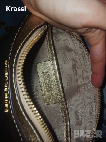 Michael Kors чанта в златисто , снимка 8 - Чанти - 52641499
