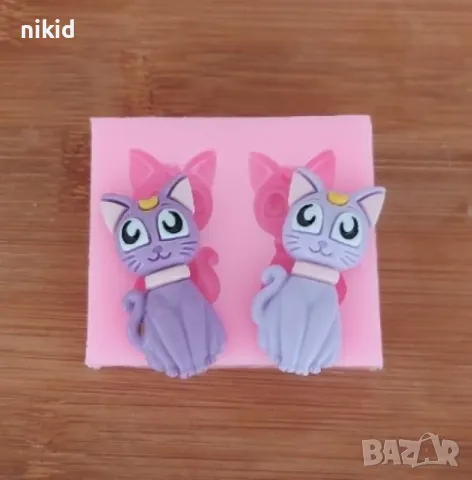 2 малки седнали котки котета коте силиконов молд форма фондан шоколад декор