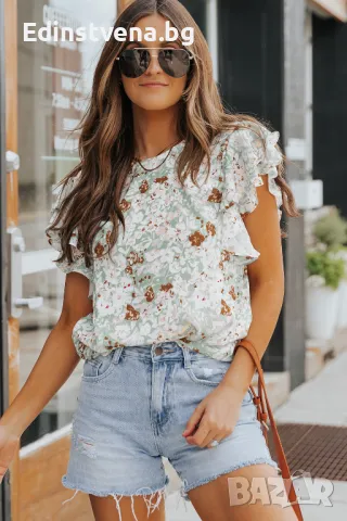 Дамски топ с принт на цветя и къдрички, снимка 1